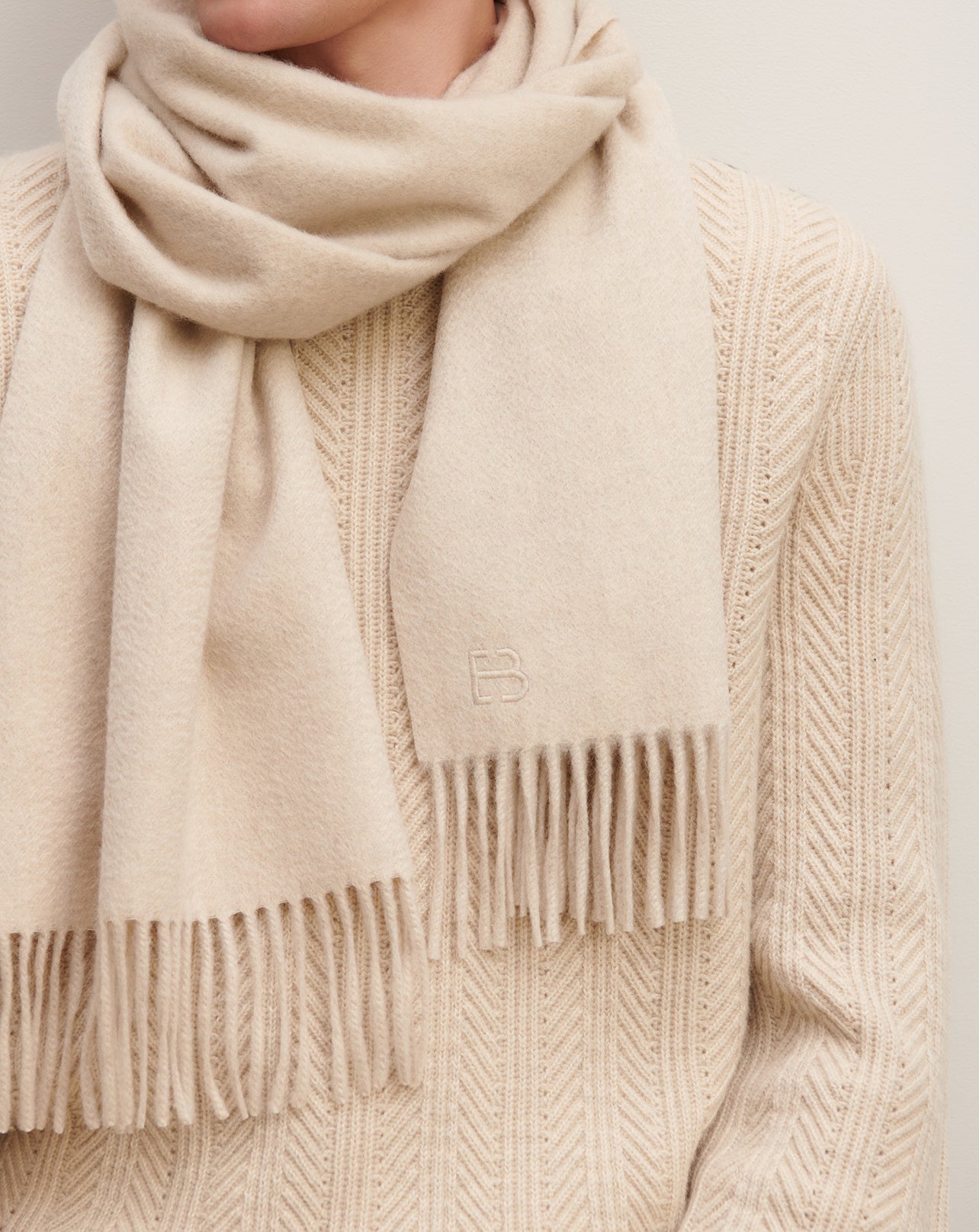 EB classic scarf in Cachemire Women oat beige | Eric Bompard
