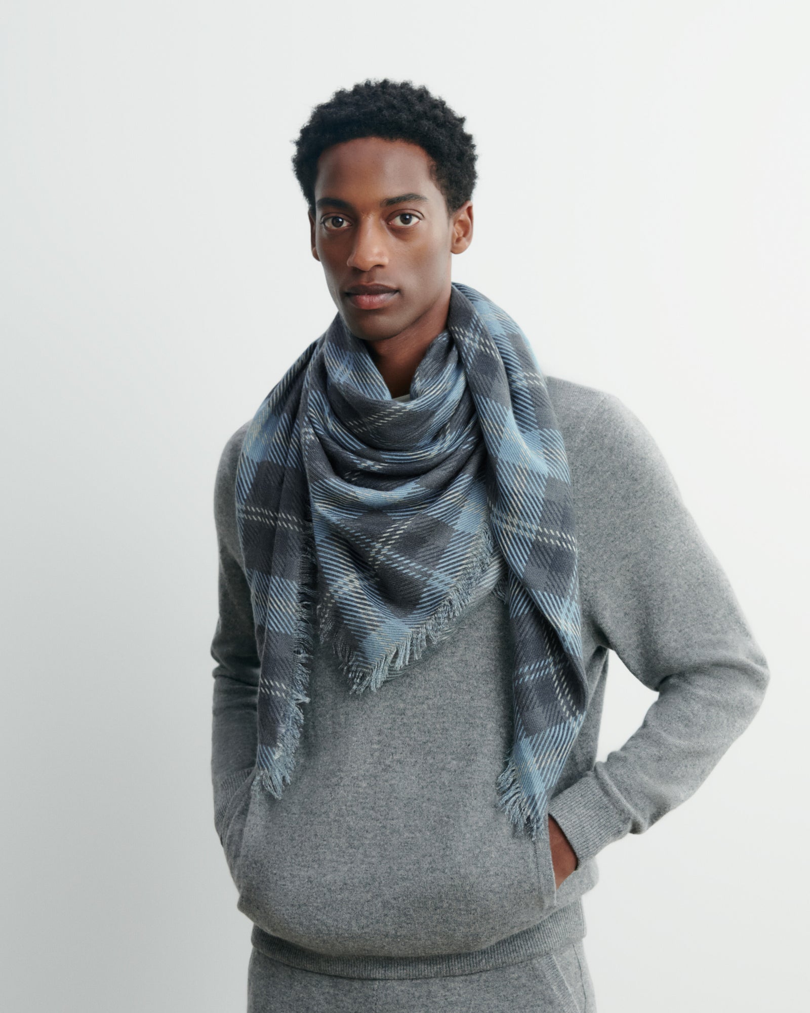 Carré en twill imprimé-BLEU CONCORDE-100% cachemire