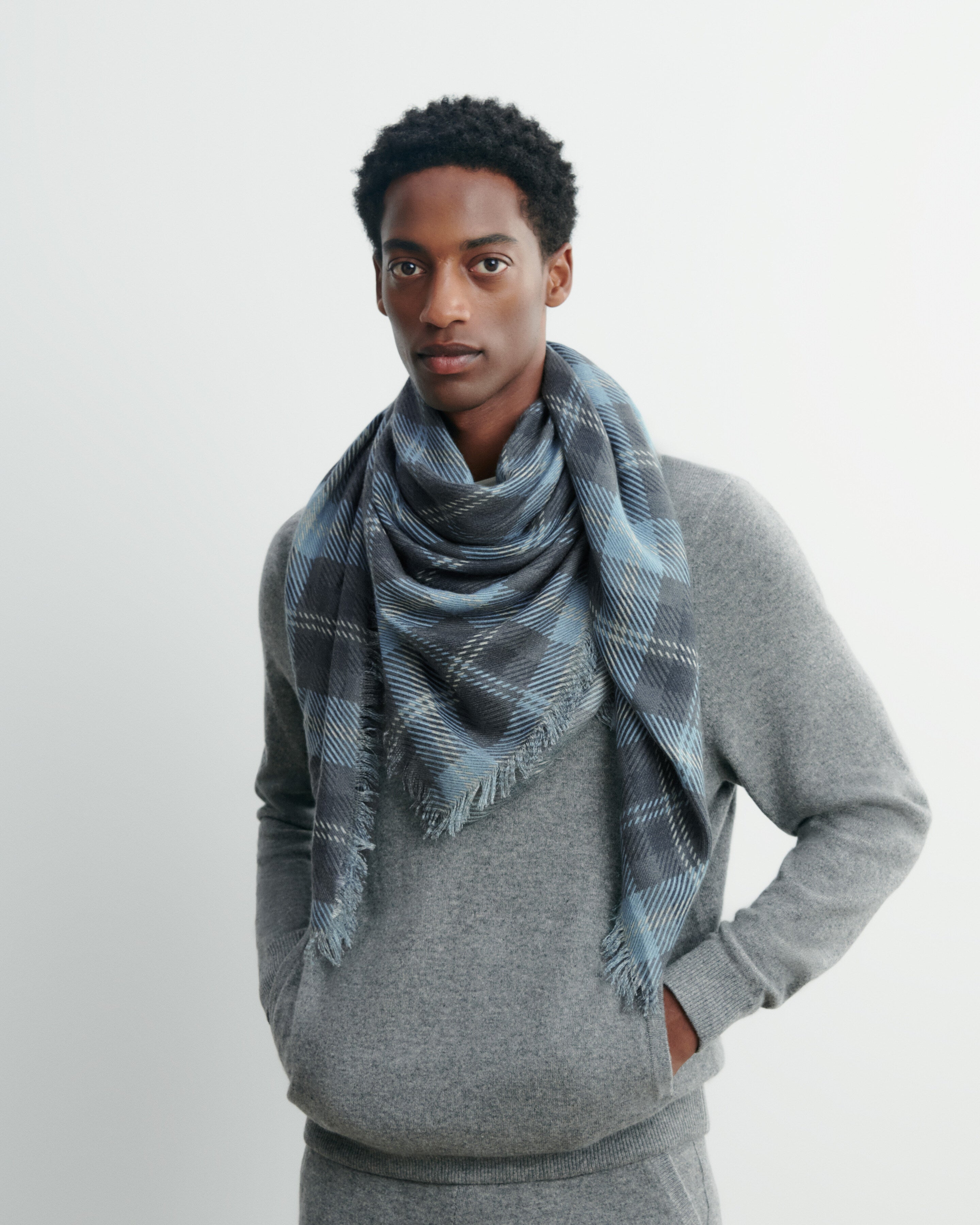 Carré en twill imprimé-BLEU CONCORDE-100% cachemire