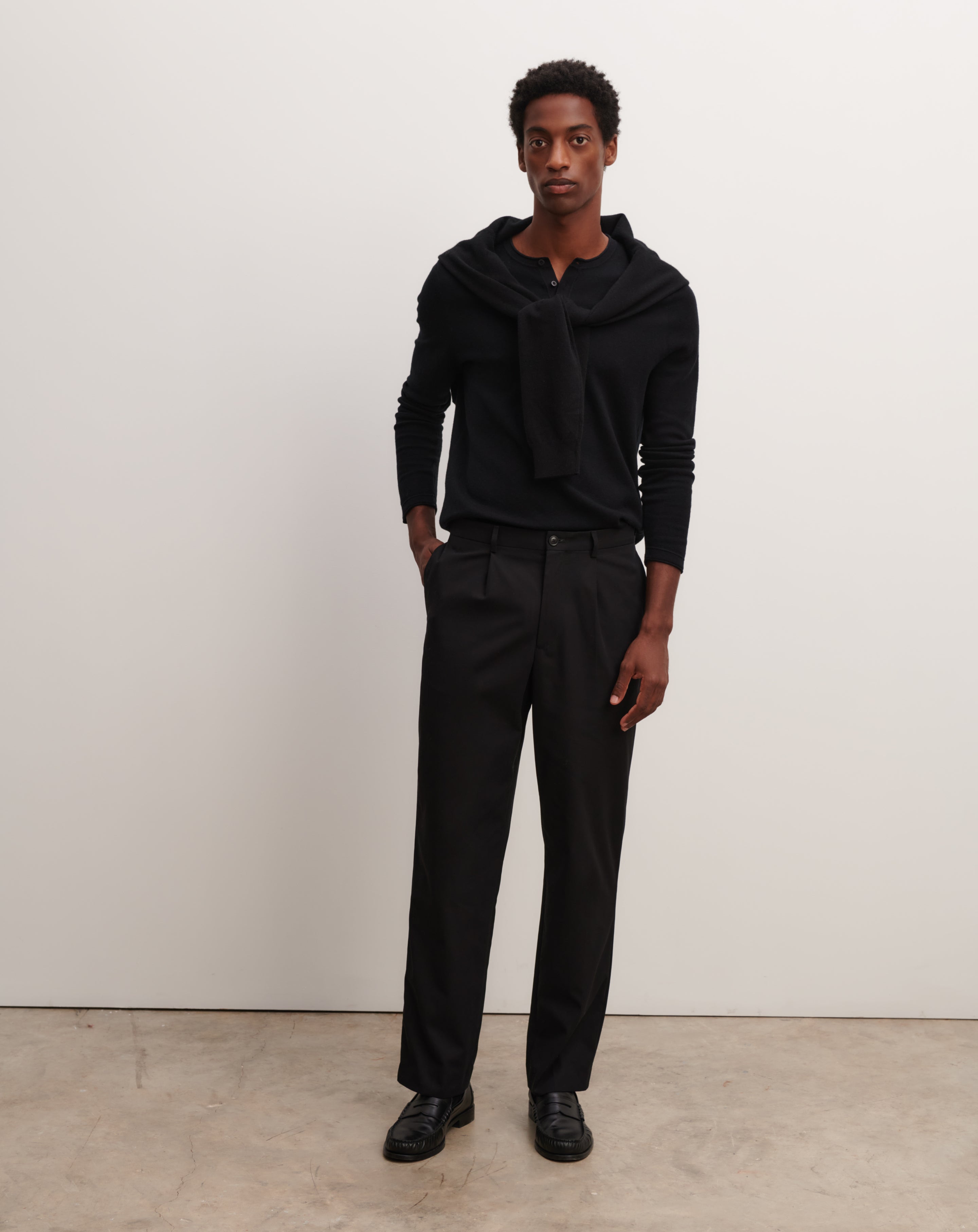 Pantalon à plis-NOIR-100% coton