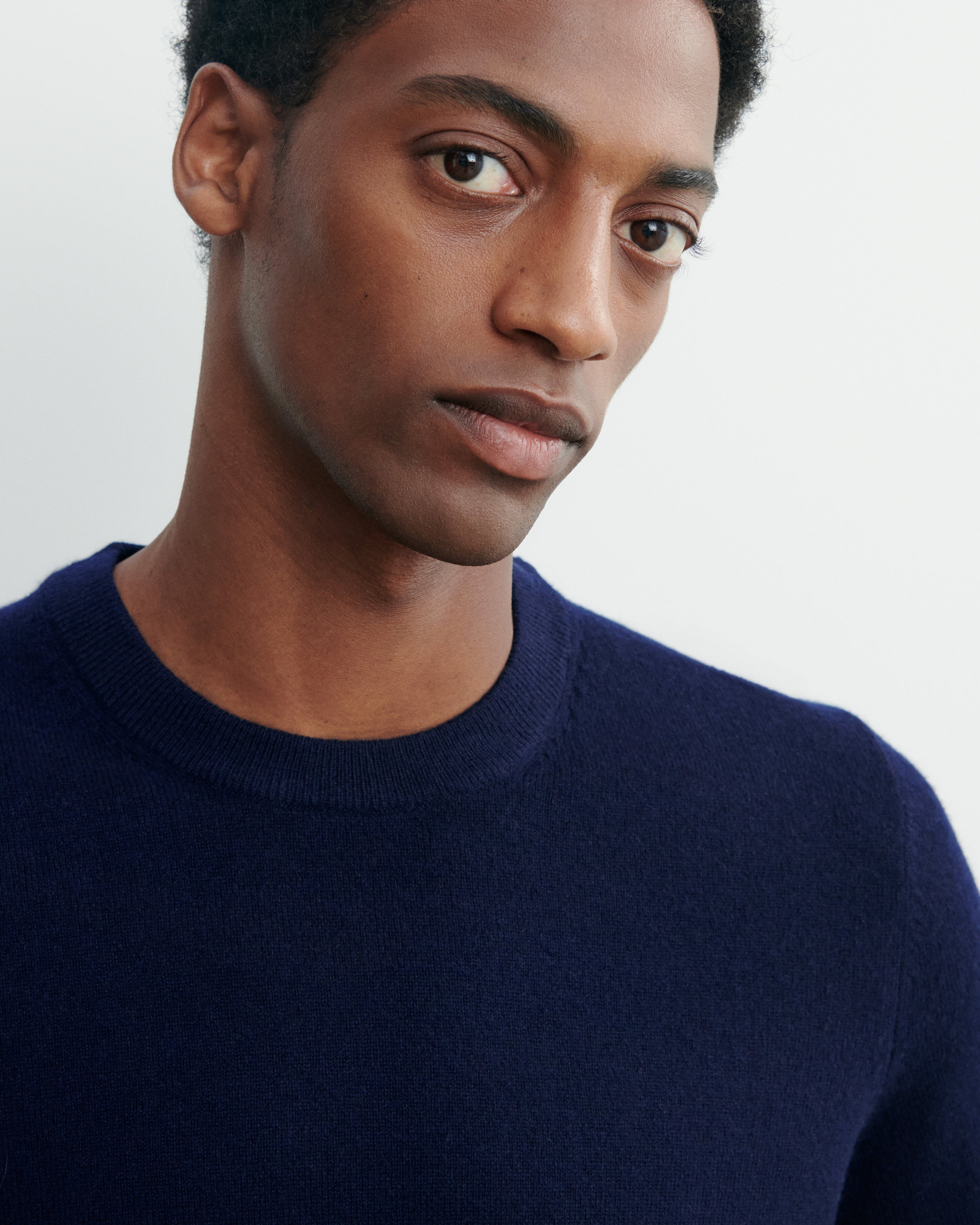 Pull col rond classique-MARINE-100% cachemire