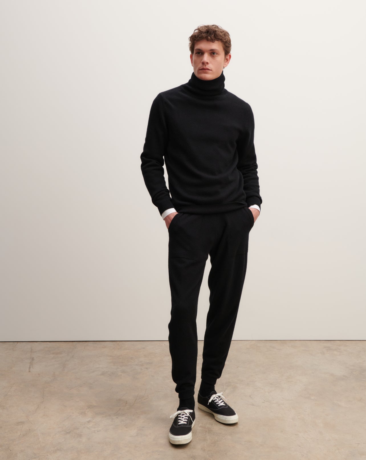 Pull col roulé-NOIR-100% CACHEMIRE