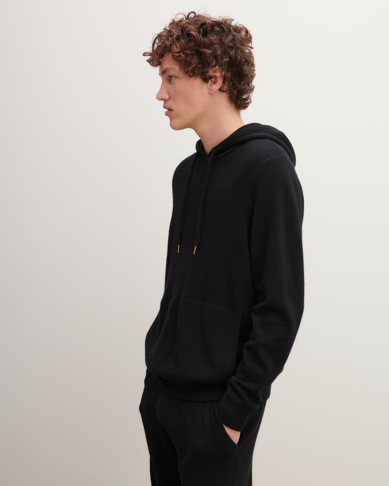 Pull à capuche-NOIR-100% cachemire