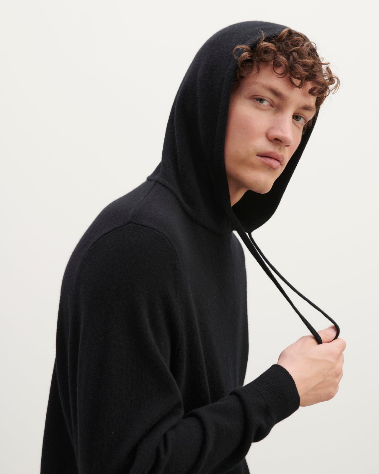 Pull à capuche-NOIR-100% cachemire