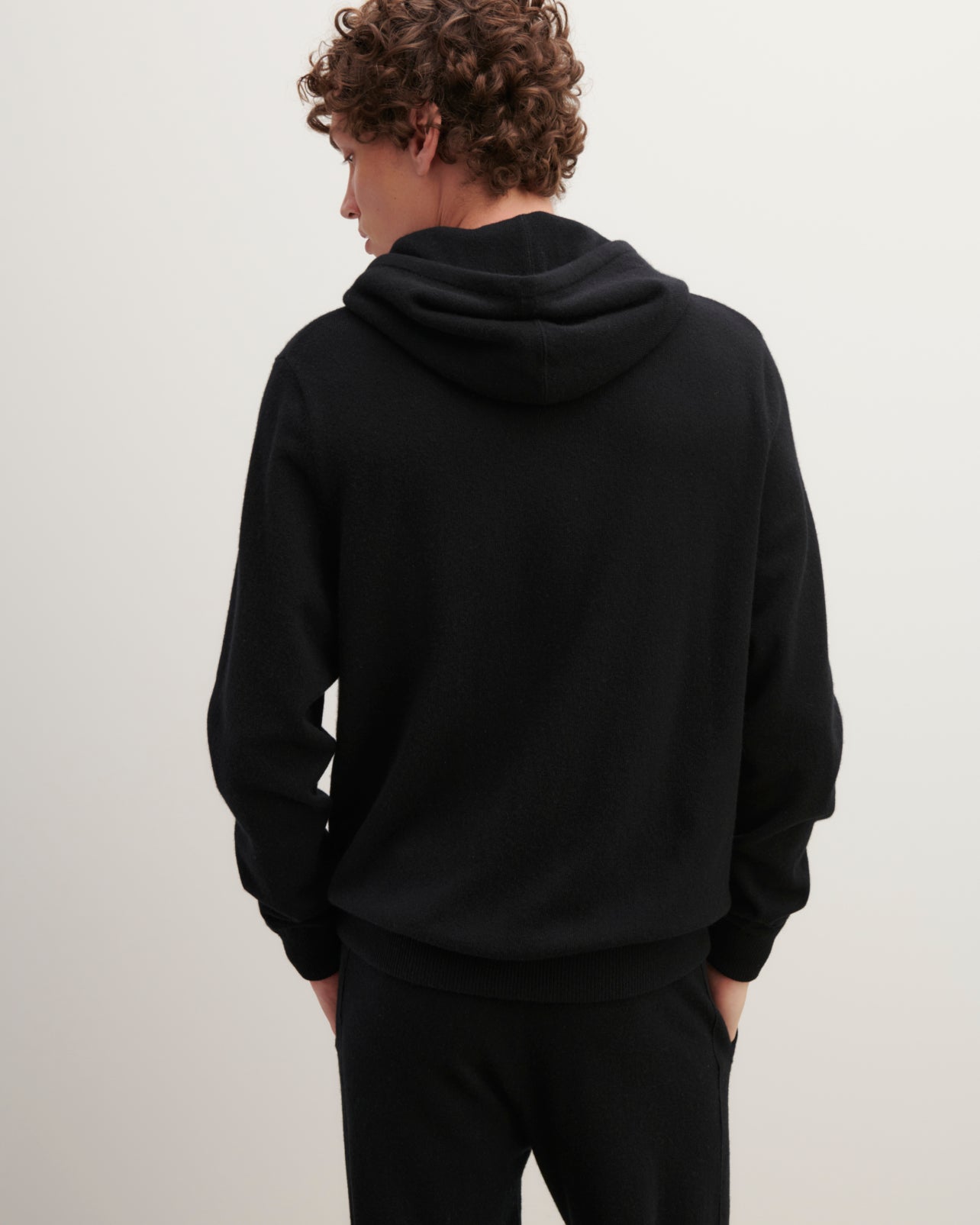 Pull à capuche-NOIR-100% cachemire