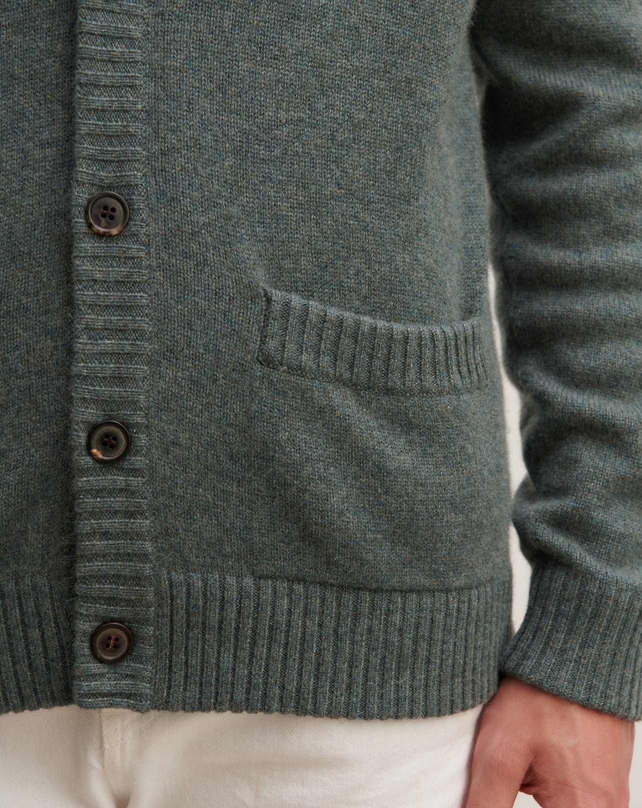 Gilet à poches-VERT RIVAGE-100% cachemire