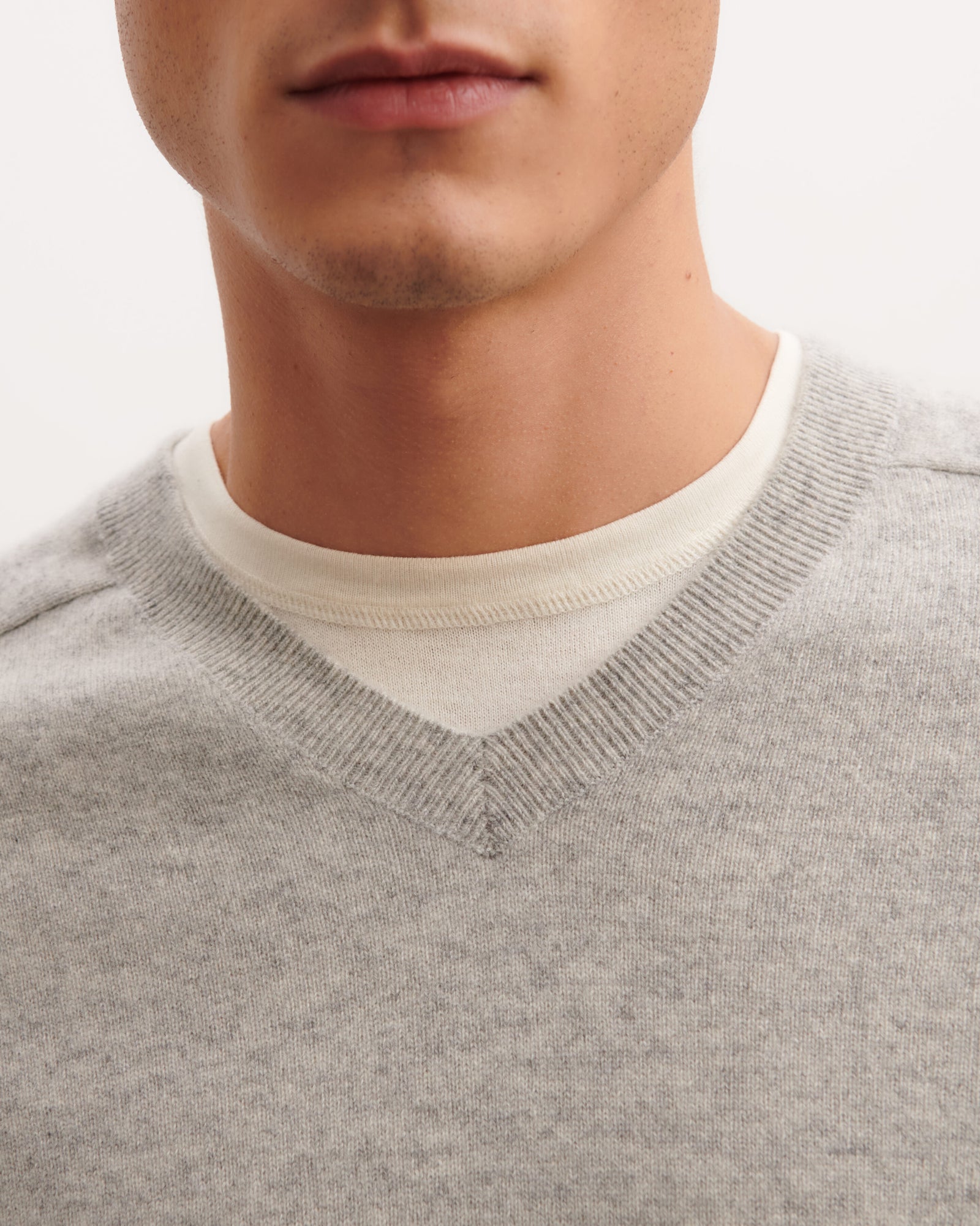 Pull V manches marteau-GRIS ARGENTE-100% cachemire