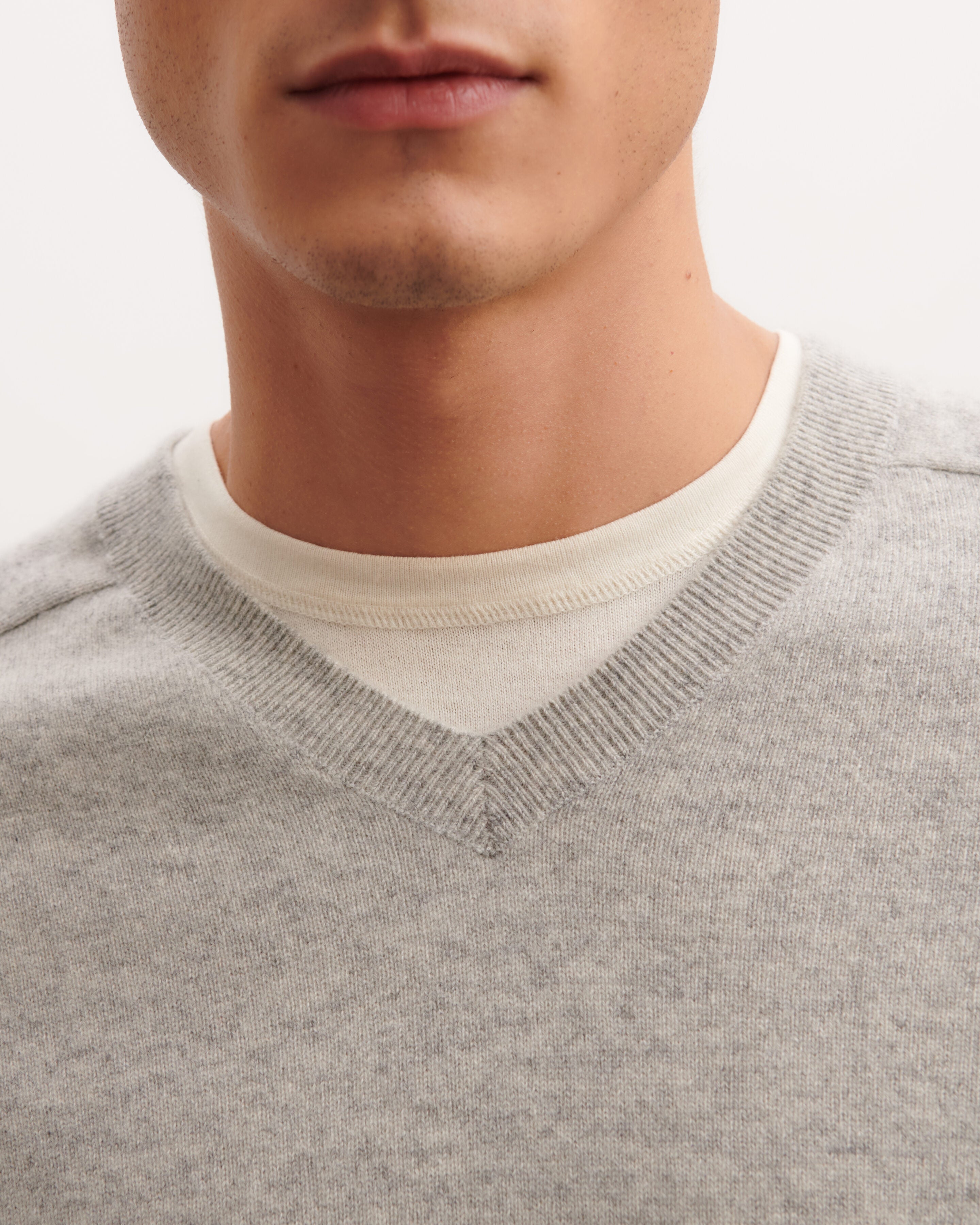 Pull V manches marteau-GRIS ARGENTE-100% cachemire