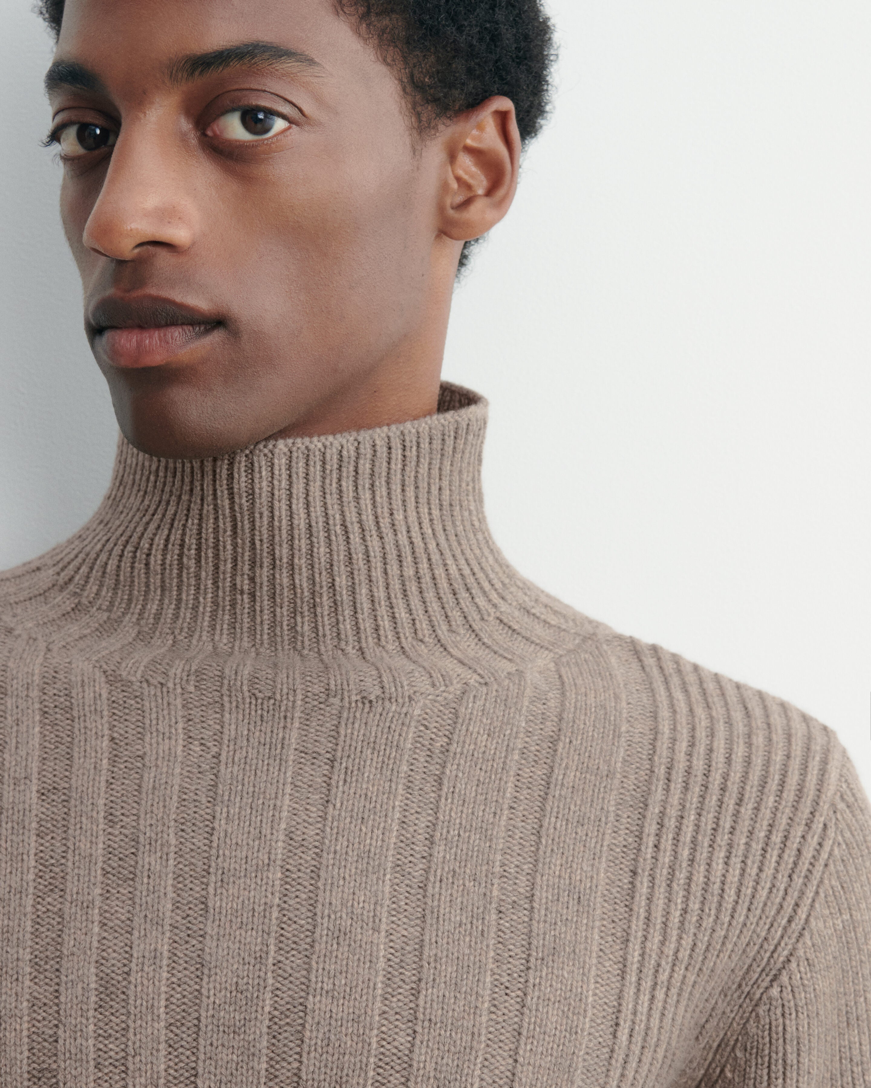 Pull col roulé à côtes-MILLET-100% cachemire