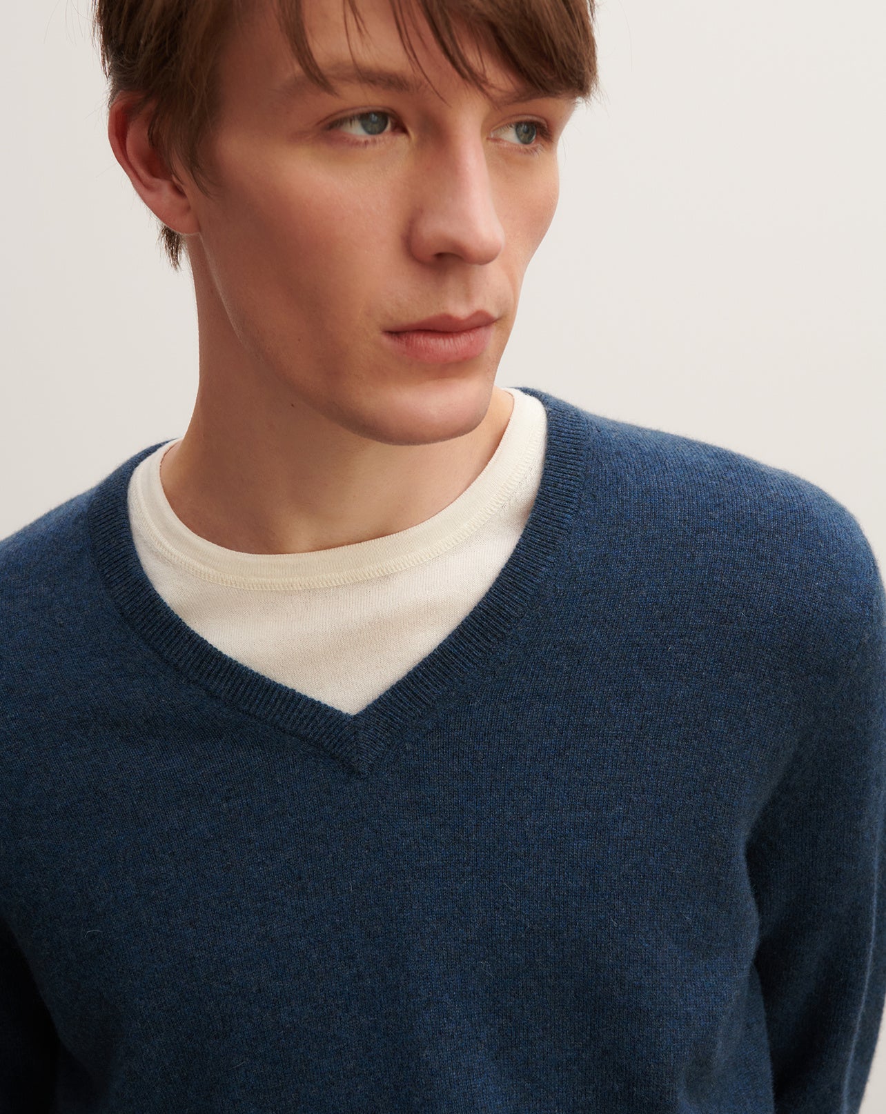 Pull col V classique-AIZOME-100% cachemire