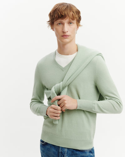 Pull col V classique-VERT AMANDE-100% cachemire
