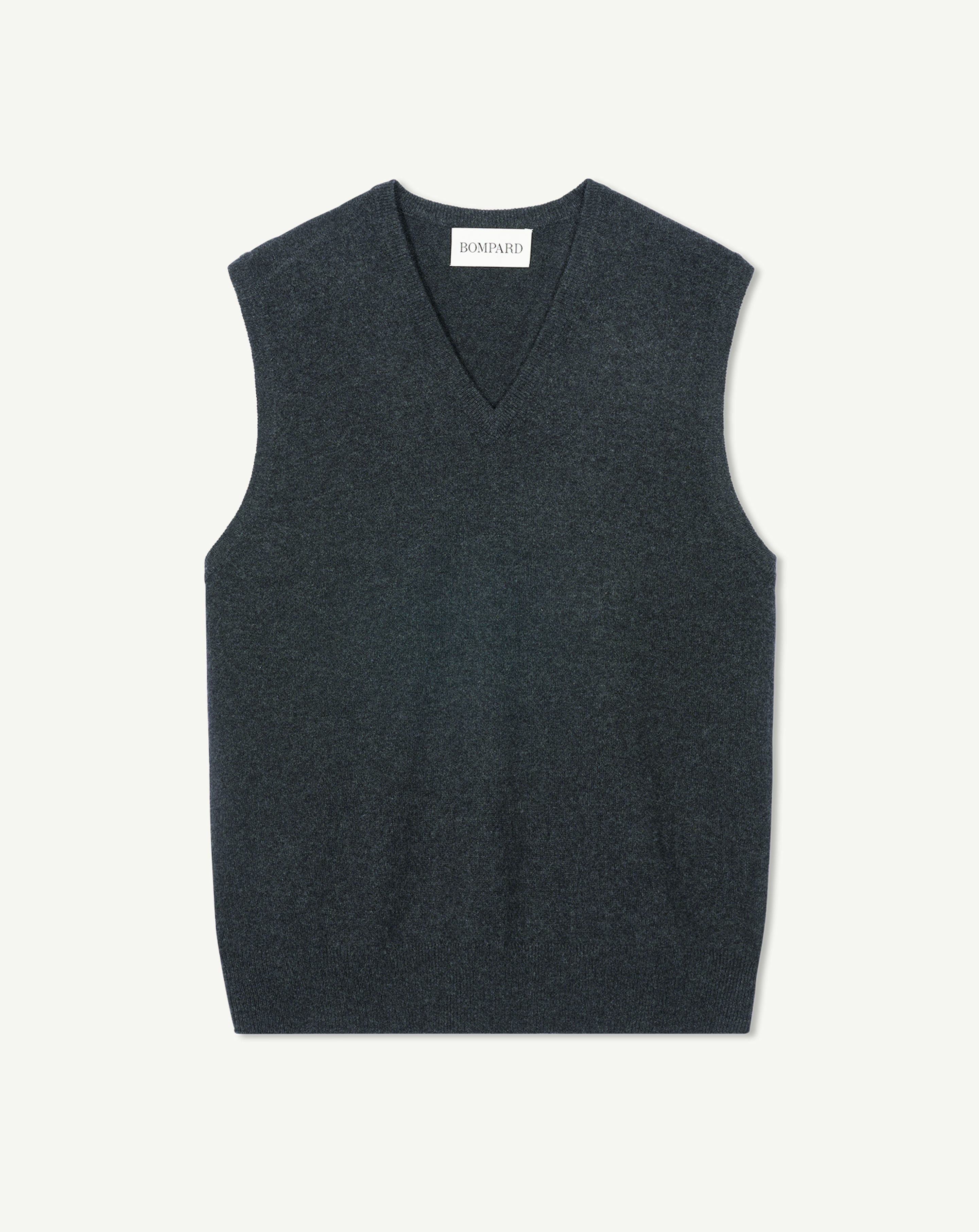 マリーンセル CORE KNIT SLEEVELESS PULLOVER Mozza V Neck Sleeveless Sweater Marine | French Connection US