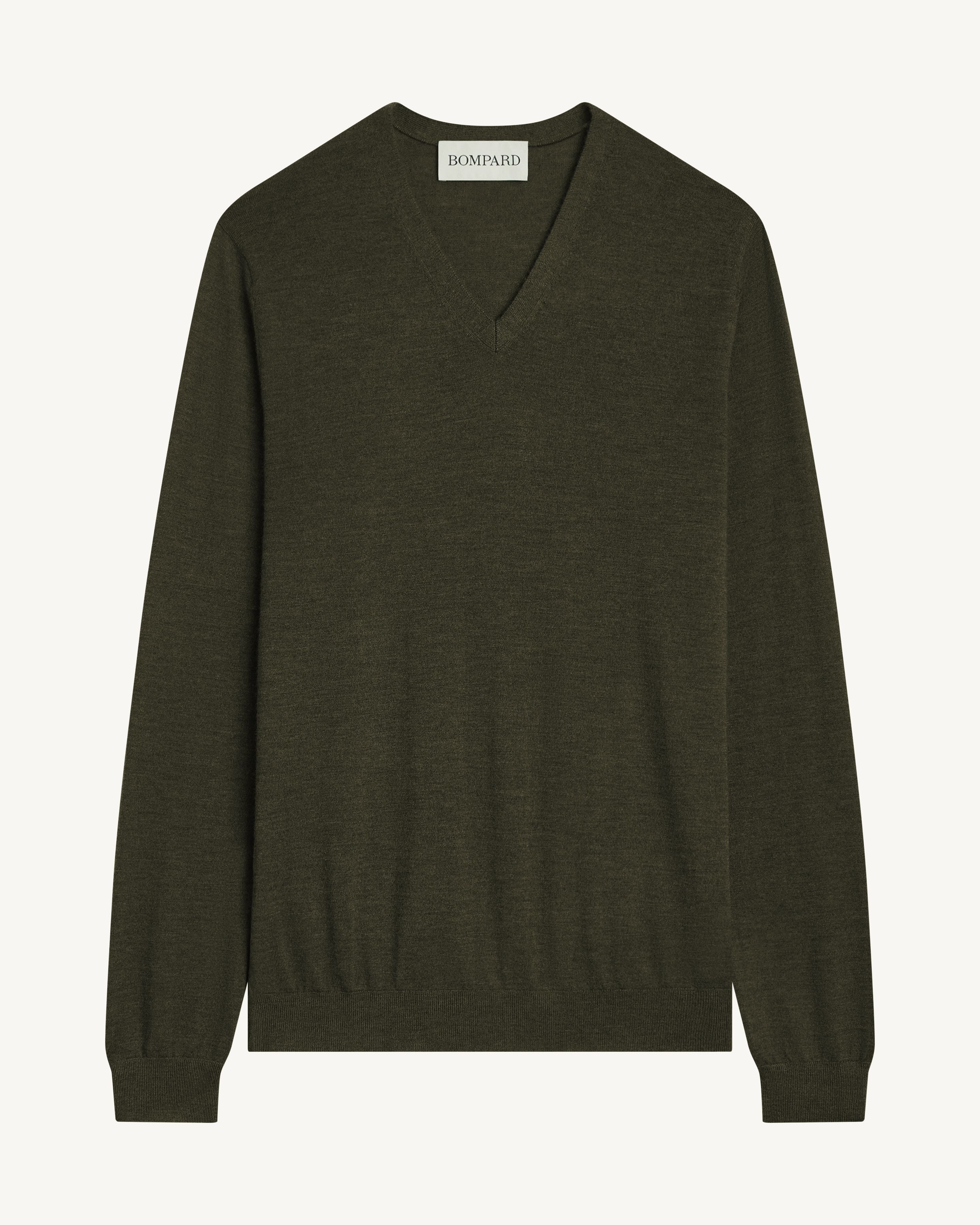 Pull col V ultrafin-KAKI KOMBU-100% cachemire