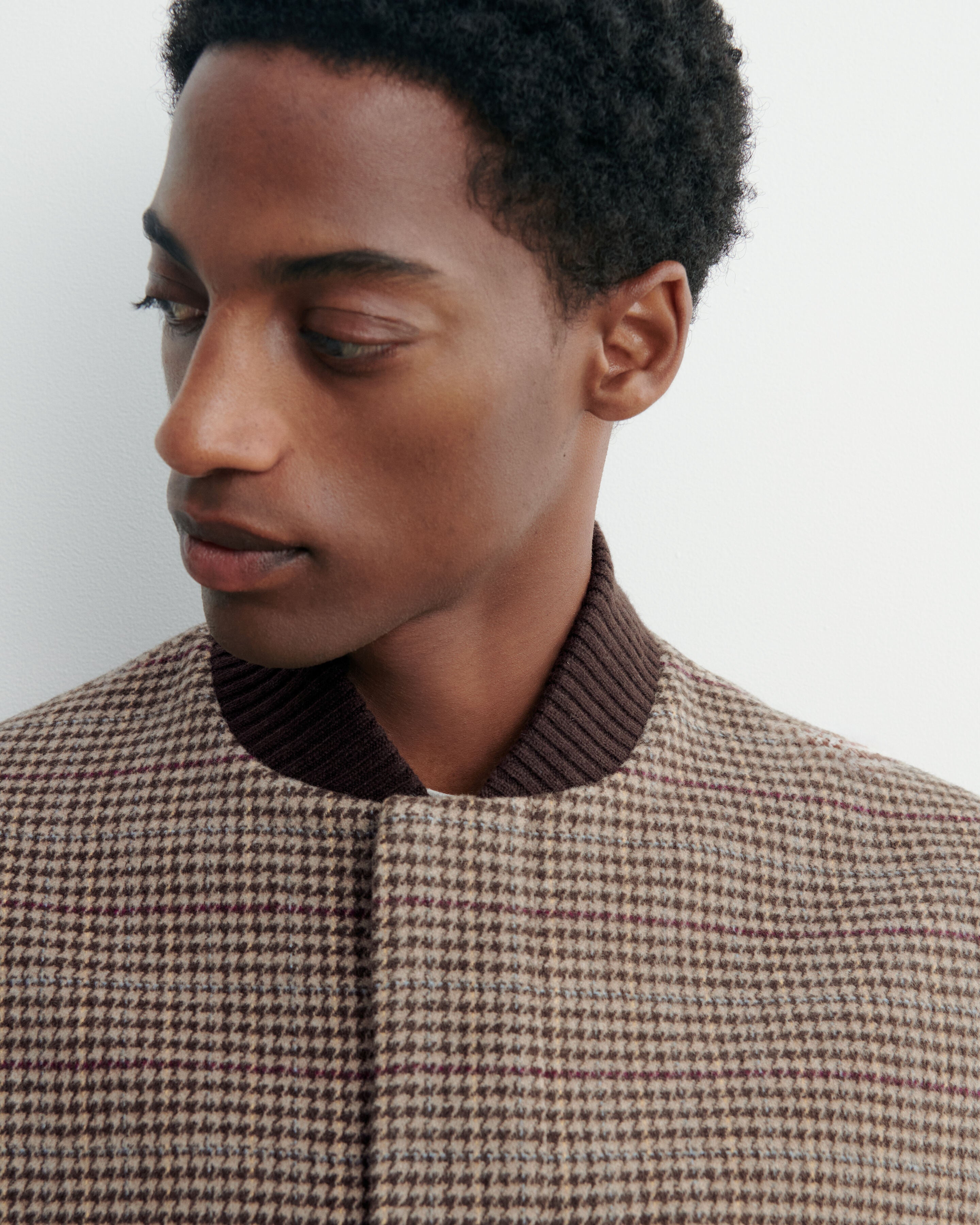 Houndstooth bomber jacket in Cashmere, Yak Men millet/chocolate
