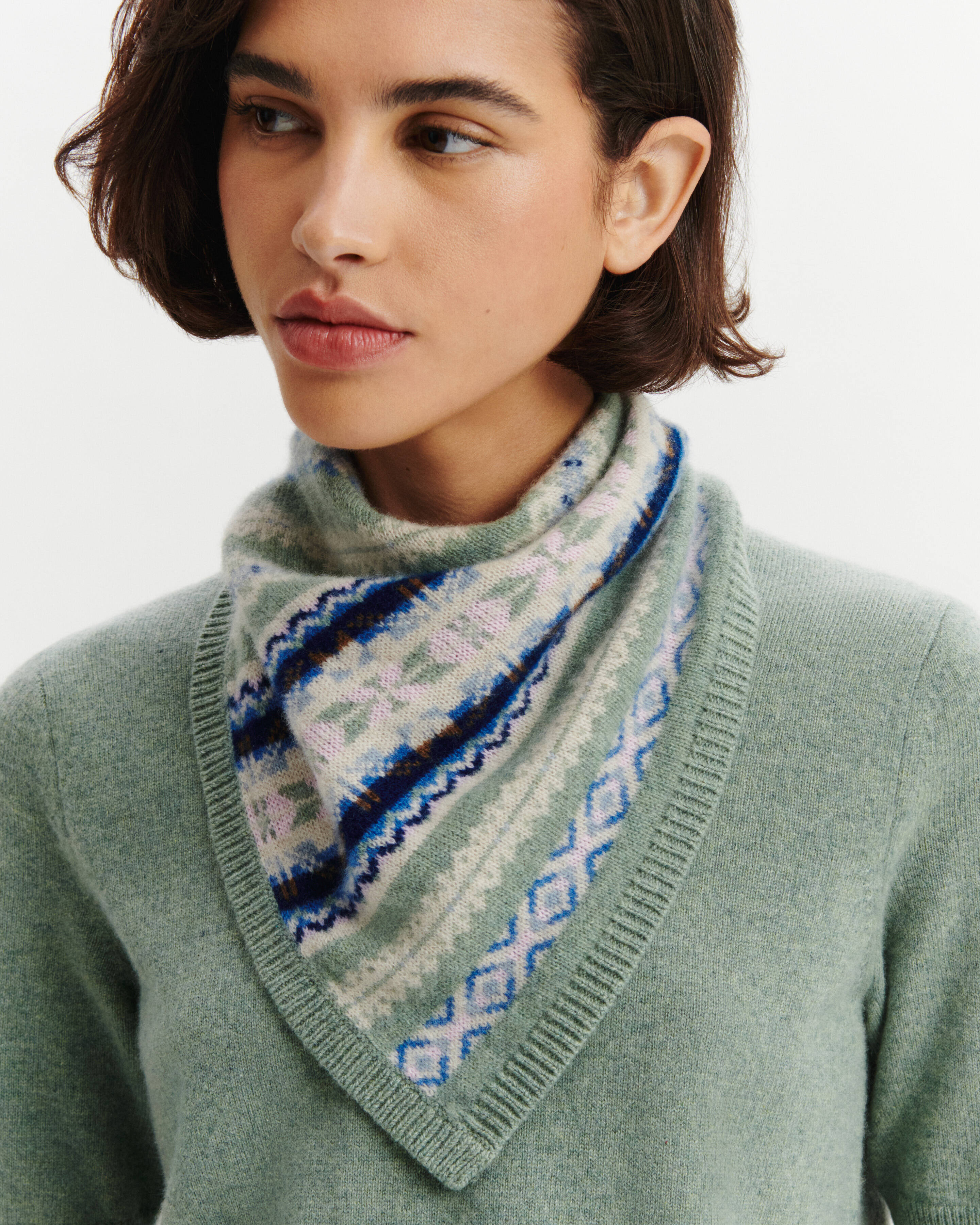 Triangle fairisle-VERT DE GRIS/BLEU DE DELFT-100% cachemire