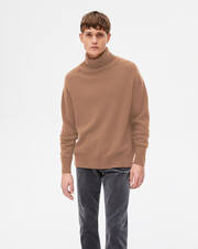 4-ply loose roll-neck sweater