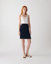 Short pleated skirt