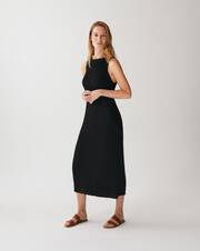Boat neck pleated dress