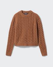 Cables round neck pullover