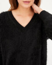 Brushed cashmere V-neck sweater