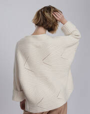 Batwing boat neck pullover