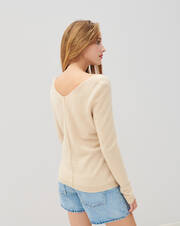 Vertical ridge trim fitted jumper with seamfree V-neck