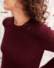 Shoulder-button ribbed crew neck pullover